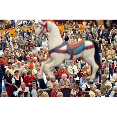 GERMANY OKTOBERFEST BEER FESTIVAL =(4)