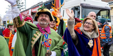 M&ouml;-M&ouml;! So bunt war der M&ouml;dlinger Faschingsumzug
