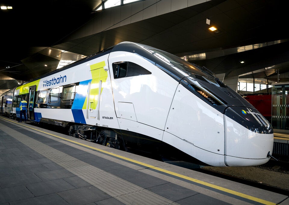 Landbauer gibt Startschuss für Westbahn auf der Südstrecke