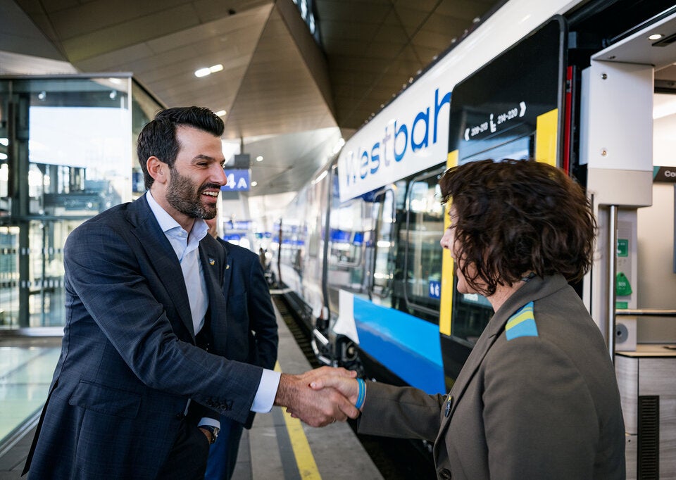 Landbauer gibt Startschuss für Westbahn auf der Südstrecke