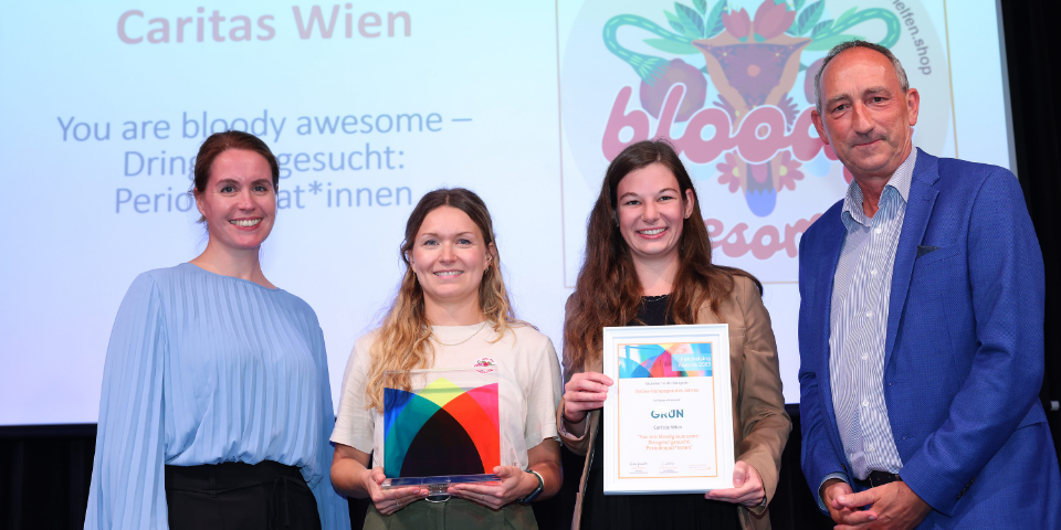 GRÜN Fundraising Award: Online-Kampagne des Jahres, Caritas WienFriederike Hofmann (GRÜN Geschäftsführung), Nina Mies, Julia Hörmann (Caritas Wien), Günther Lutschinger (FVA Geschäftsführer)  