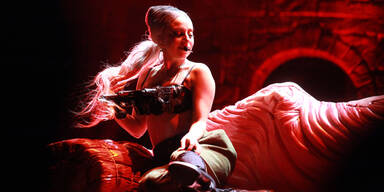 Lady Gaga rockt mit Gehirnerschütterung