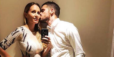 Frau ertappt Ex-Real-Star im Bett mit Freundin