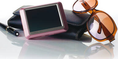 Navigerät im Lifestyle-Mantel