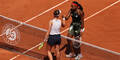 French Open: Cori Gauff und Barbora Krejcikova beim Handshake