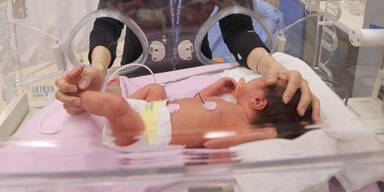 Diese Mutter bekam eigene Eierst&ouml;cke transplantiert