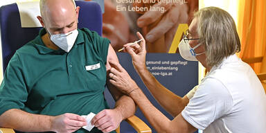 Geheimer Impfplan: Wer wann wirklich geimpft wird | Die Priorit&auml;tenliste