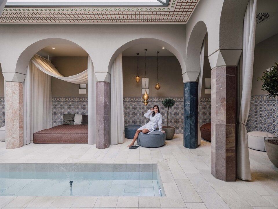 Spa REsort GEinberg. Eine wundervolle Wohlfühl-Welt mit großzügigen Wasser- und Saunalandschaften.