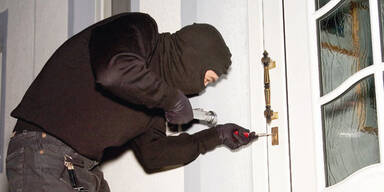 Gelähmten ausgeraubt: 14 Jahre Haft