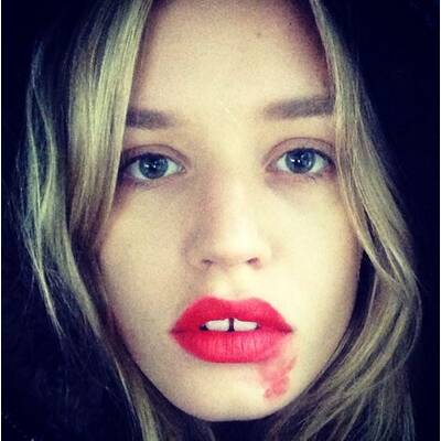 Maddie Waterhouse #smearformsmear