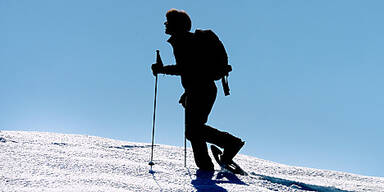 Gepr&uuml;fte Bergf&uuml;hrer unterrichten im Rundparcours