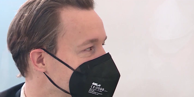 Gernot Blümel mit Maske