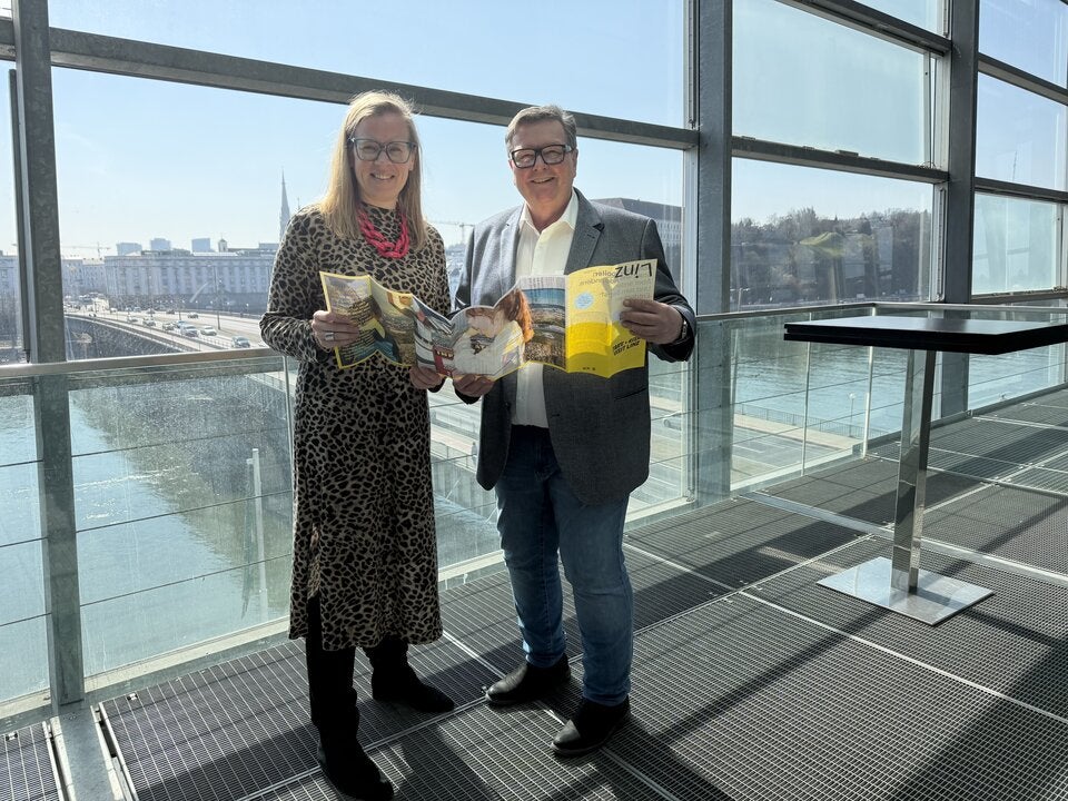 Geschäftsführerin Marie-Louise Schnurpfeil und Aufsichtsratsvorsitzender Dieter Recknagl