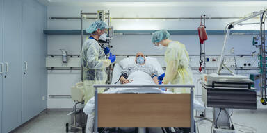 Krankenhausbild-Krankenbett