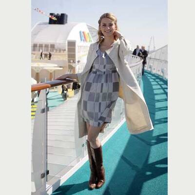 Eva Padberg tauft AIDAbella