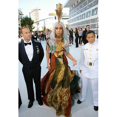 Drei Outfits, ein Schocker: Lady Gaga bei den MTV VMAs