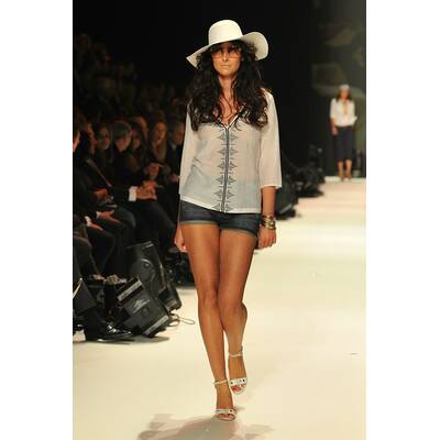 Penélope und Mónica designen für Charles Vögele