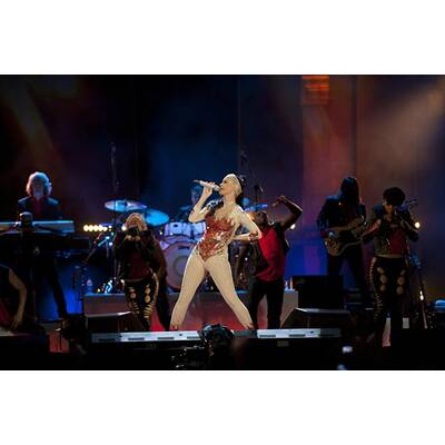 MTV EMAs 2010: Schöne Beine & nackte Tatsachen