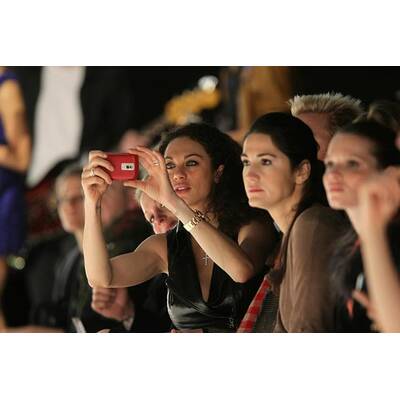 Larissa Marolt, Bar Refaeli & die Beckers: Stars bei der Berlin Fashion Week