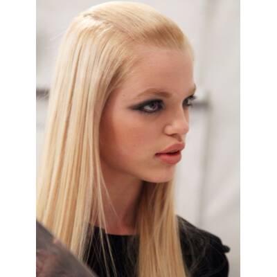 Lindsey Wixson erleidet Allergie-Schock