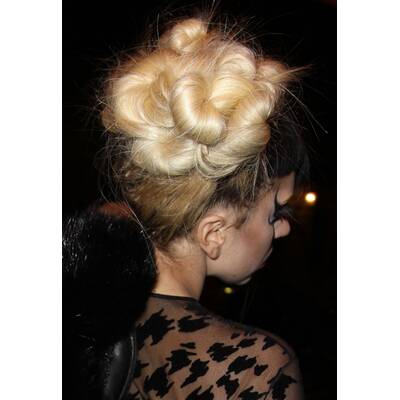 Lady Gaga läuft für Thierry Mugler