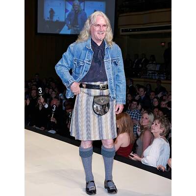 Kilt-Modeschau: Mr. Big zeigt, was Mann drunter trägt