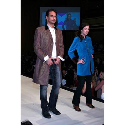 Kilt-Modeschau: Mr. Big zeigt, was Mann drunter trägt