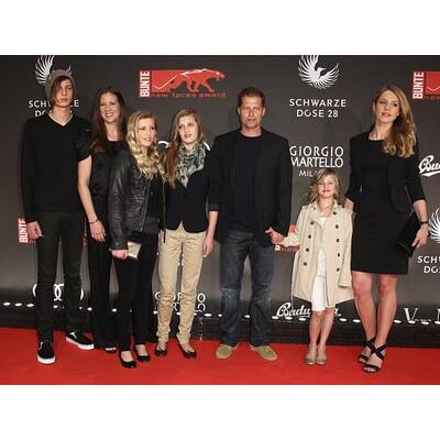 New Faces Award in Berlin: Der Schweiger-Clan feiert süße Emma