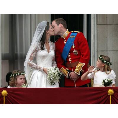 4 Brautjungfern & 2 Pagen stahlen Kate und William fast die Hochzeits-Show. 