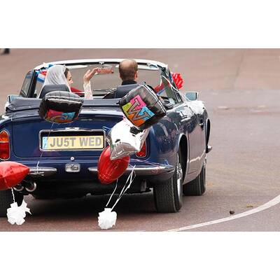 William und Kate: Abfahrt im Cabrio