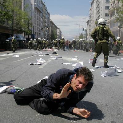 Ausschreitungen bei Streik in Athen