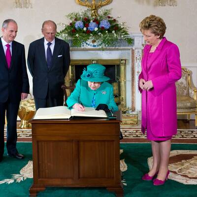 Elizabeth II. besucht die grüne Insel