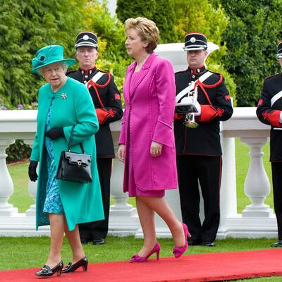 Elizabeth II. besucht die grüne Insel