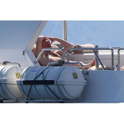 Boris Becker in Badehose: Entspannen in Cannes