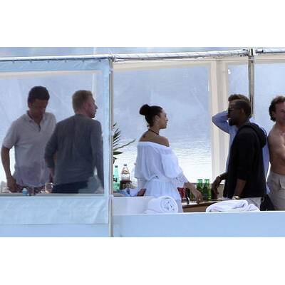 Boris Becker in Badehose: Entspannen in Cannes