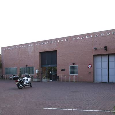 Ratko Mladic ist in Den Haag eingetroffen