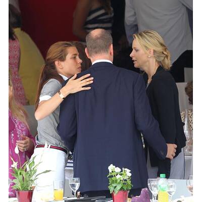 Fürst Albert & Charlene feuern Charlotte an