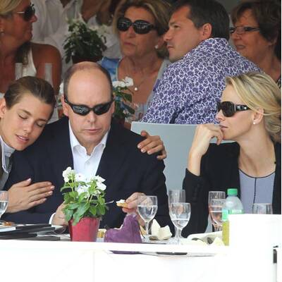 Fürst Albert & Charlene feuern Charlotte an