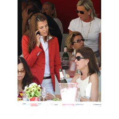 Fürst Albert & Charlene feuern Charlotte an