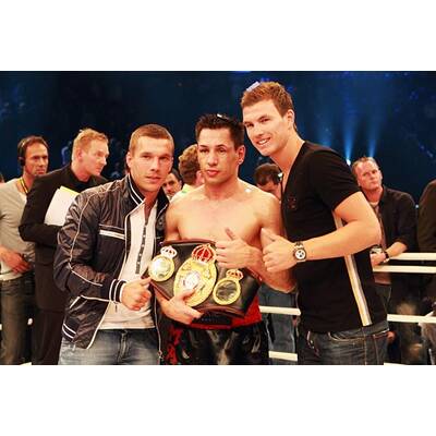 Matthäus, Pocher & Co: Stars am Boxring