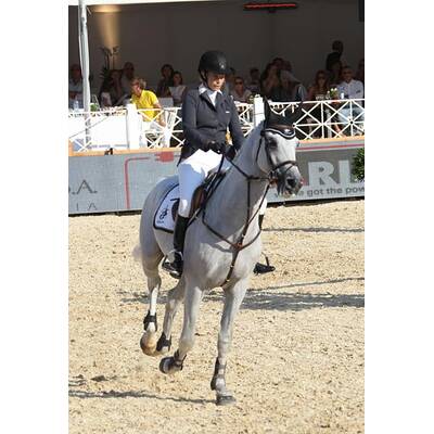 Fürst Albert & Charlene feuern Charlotte an