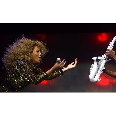 Beyonce Knowles lässt den Po blitzen