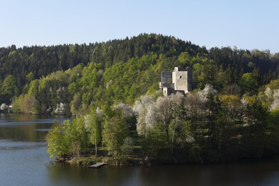 Die Burgruine Dobra zählt zu den schönsten mittelalterlichen Burgruinen im Kamptal.  