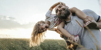 Gl&uuml;cklich Lachend Spa&szlig;