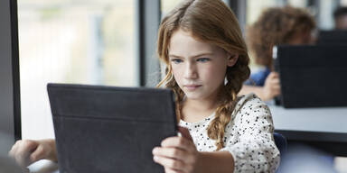 Kritik an Qualit&auml;tssicherung bei offiziellen Schul-Lernapps