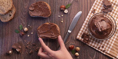 Nicht Nutella! Laut Gault&Millau sind DAS die besten Nougatcremes