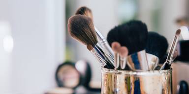 Widerlich: So viele Keime sammeln sich in Ihren Make-up-Pinseln