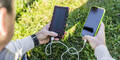 Voll geladen durch den Sommer: Diese Powerbanks sind stark reduziert