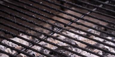 Ohne Schrubben: So kriegen Sie Ihren Grill schnell wieder sauber