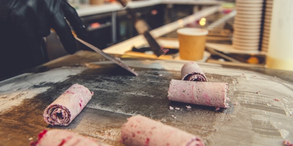 Pinke Ice Cream Rolls